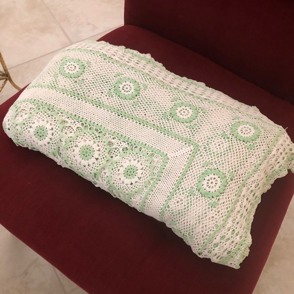 Crochet rectangular bed/table cover